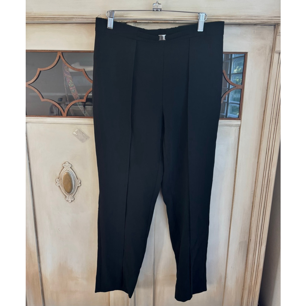 NWT Chicos Black Label Pleated Ankle Pants with Silver Buckle Detail | Sz 6-8